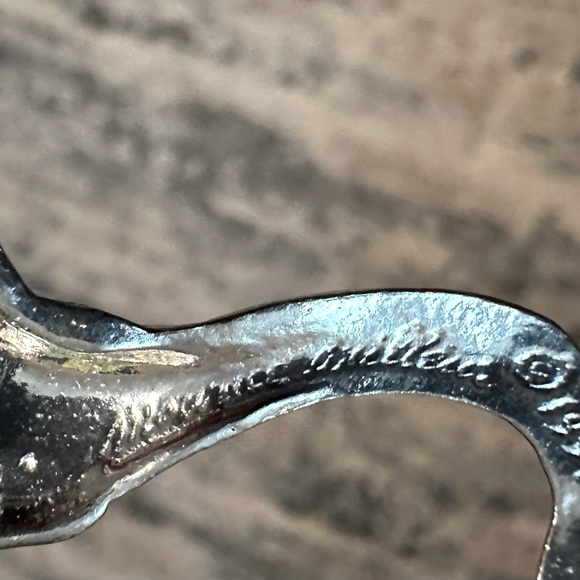 Vintage 1991 signed Maurice Milleur Pewter Cat Brooch - Picture 8 of 8